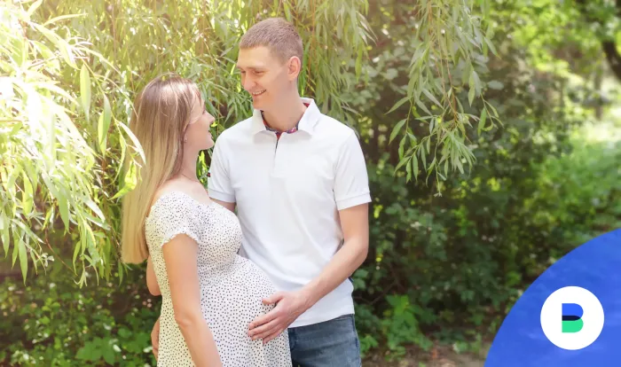Jön a baba, a házaspár épp CSOK Plusz igénylésre készül